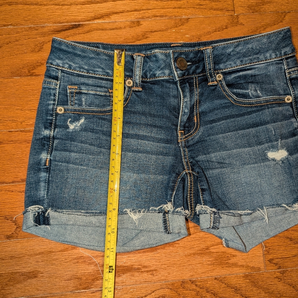 American Eagle jean shorts bundle - low rise - size 4 - Distressed - Picture 12 of 14